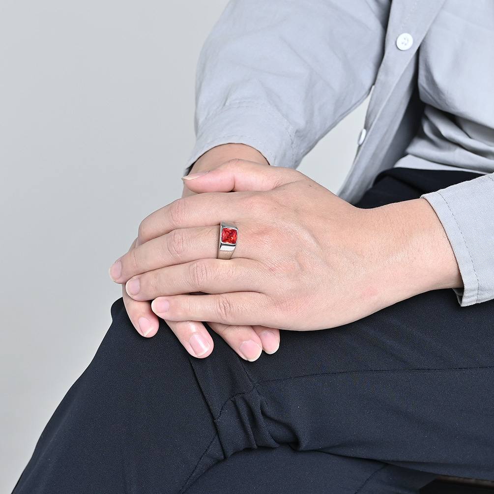 Anello con sigillo con gemma q - Mens Signet Ring recensione e prezzo