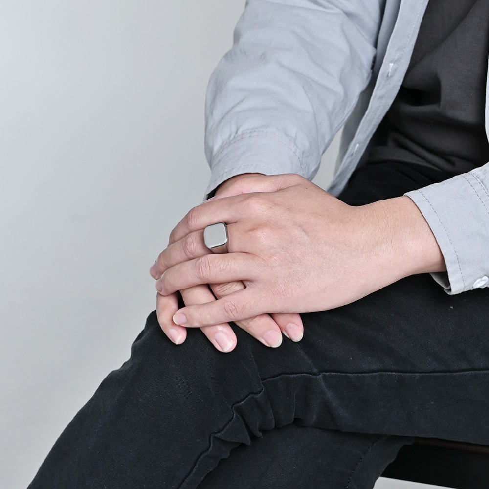 Somen Anello quadrato in carbu - Mens Signet Ring recensione e prezzo